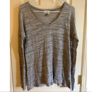 🧨👗 3 for $25👗🧨 gray striped long sleeve top